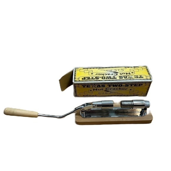 Texas Two Step Nut Cracker Kitchen Tool Peanut - Picture 1 of 6
